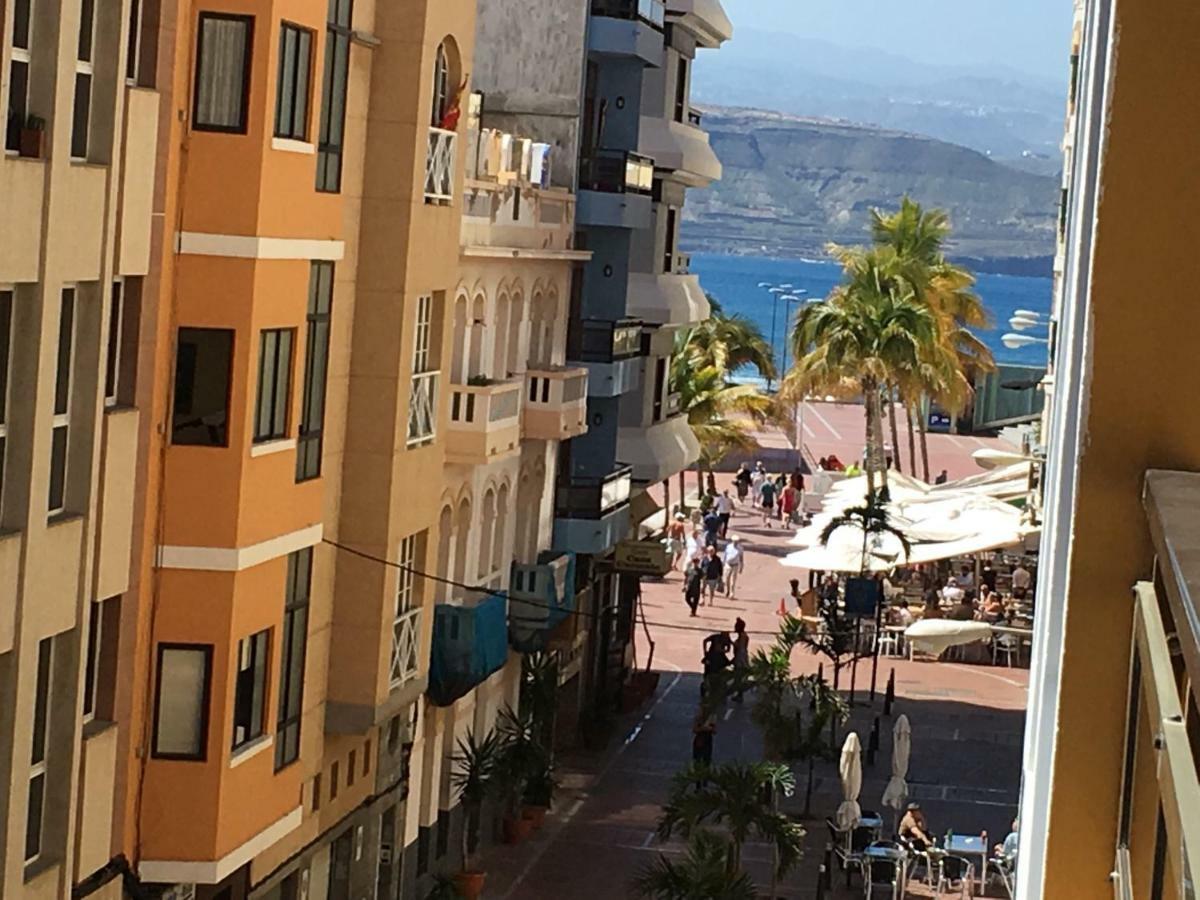 Estudio Morales Las Palmas de Gran Canaria Luaran gambar