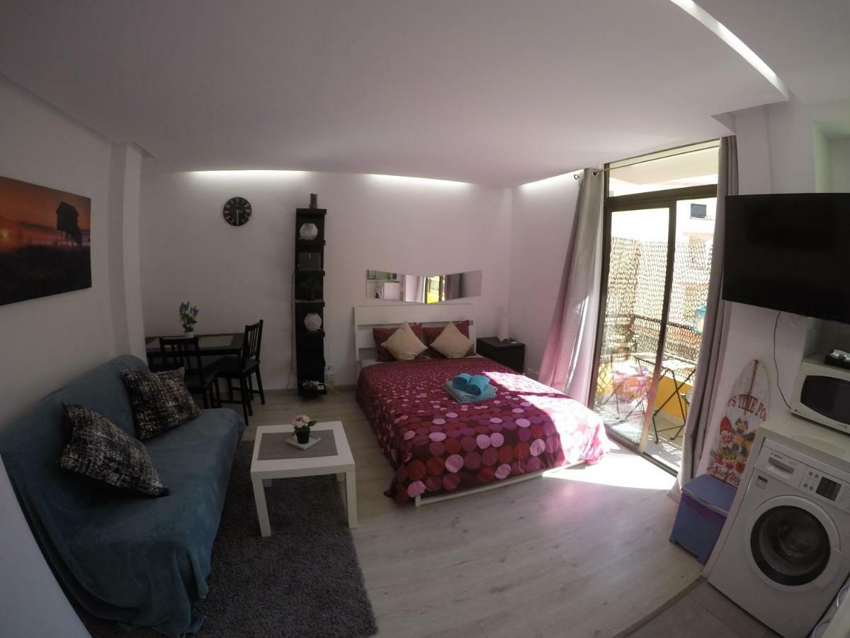 Estudio Morales Las Palmas de Gran Canaria Luaran gambar