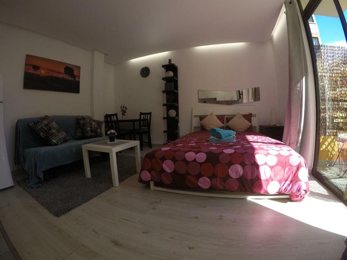 Estudio Morales Las Palmas de Gran Canaria Luaran gambar
